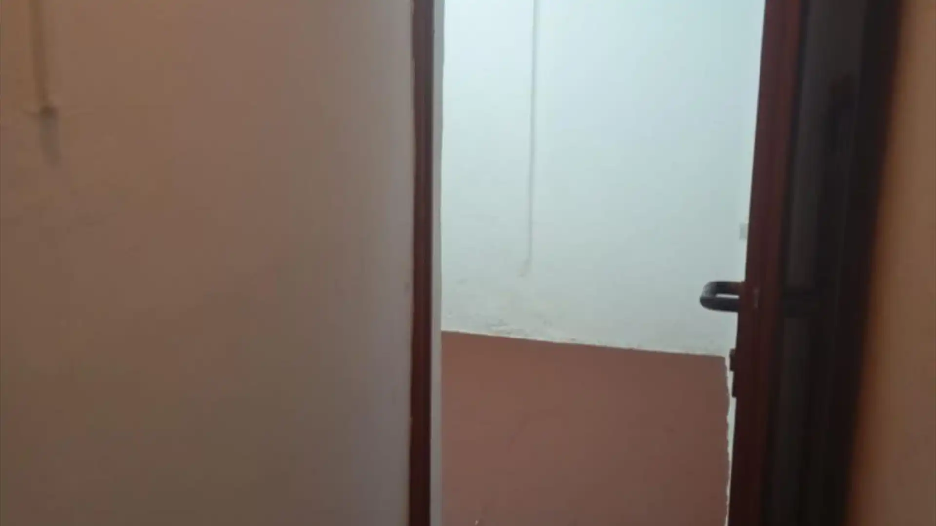 Planta baja en  Avenida de América 9 - Foto 5