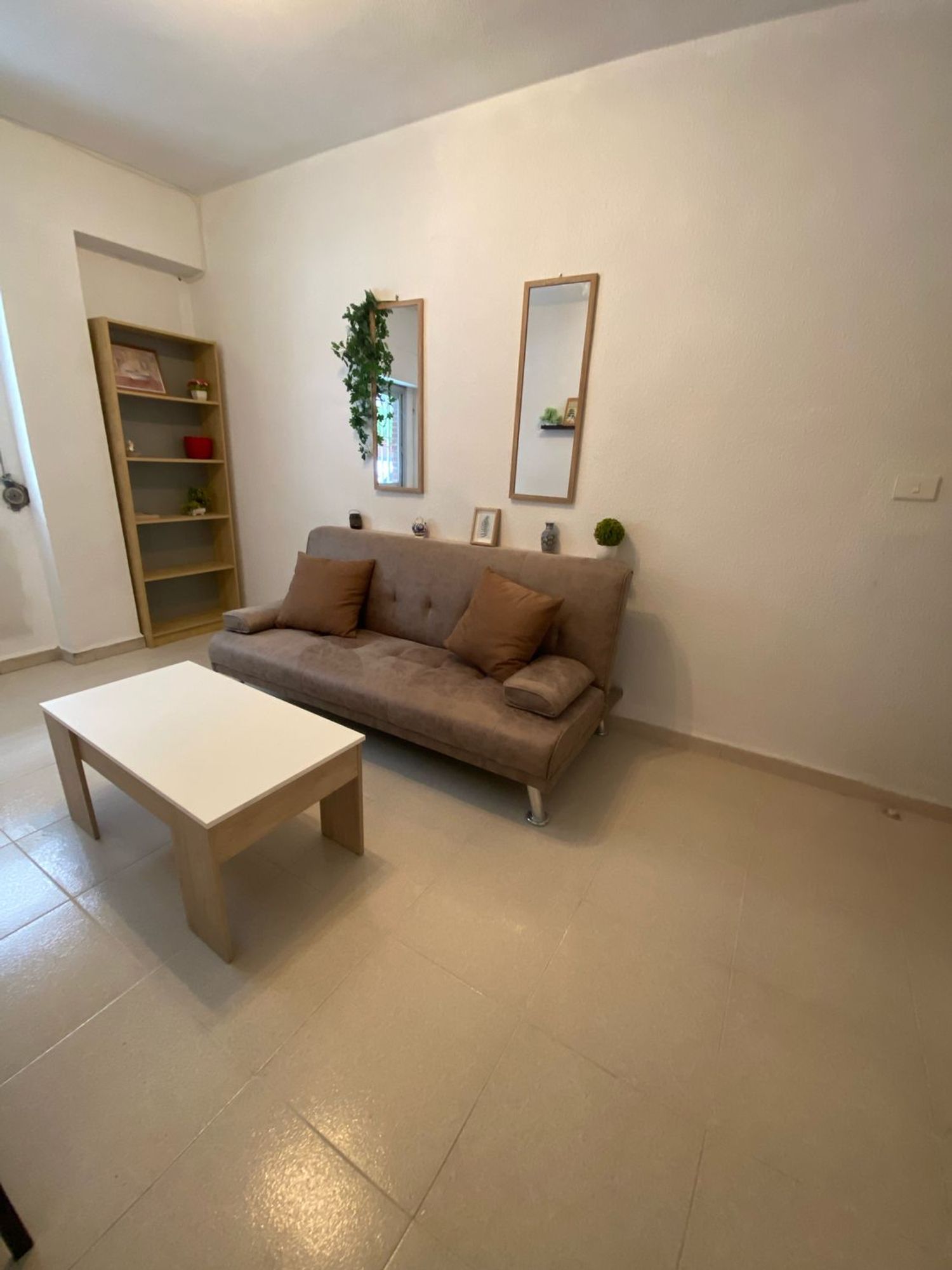 Piso en calle Azorín, 1