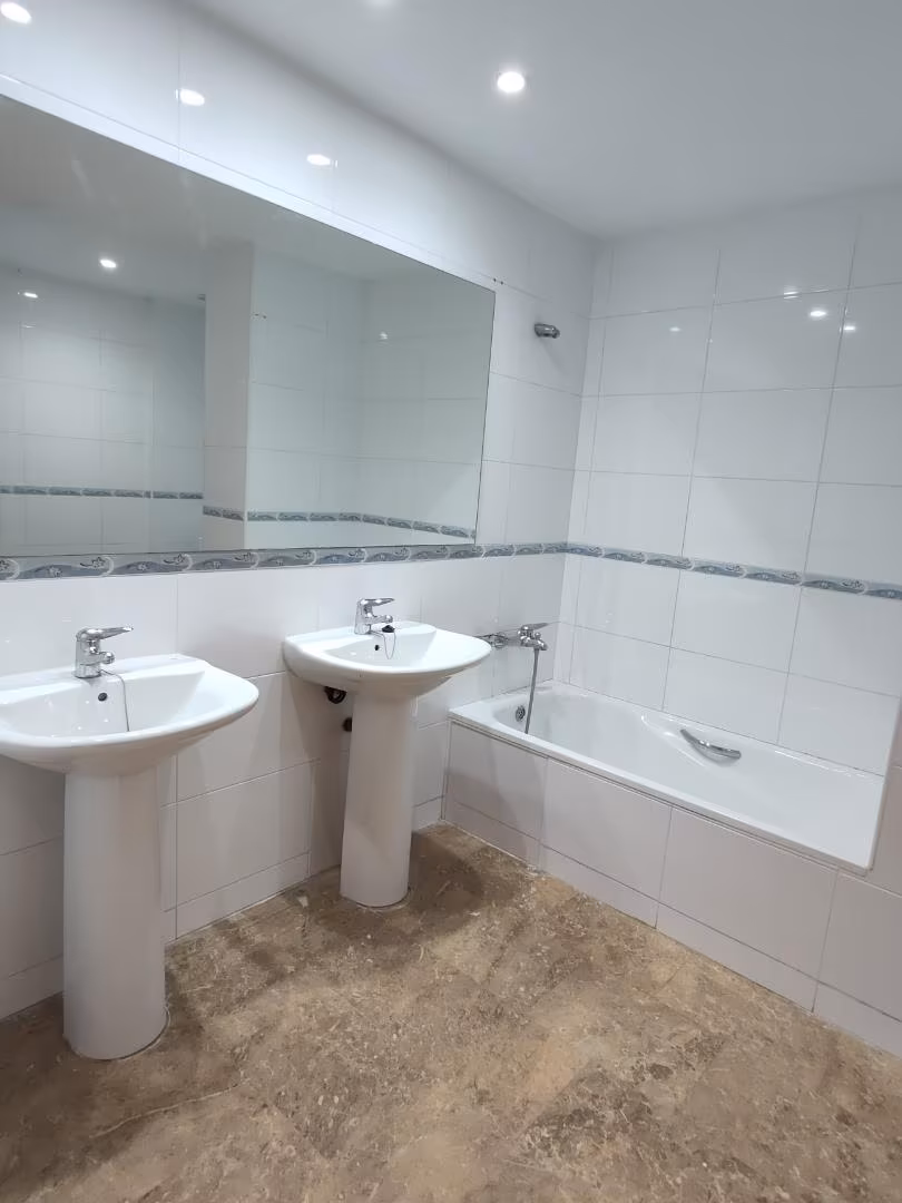 Casa adosada en  Carrer Murillo 14 - Foto 13