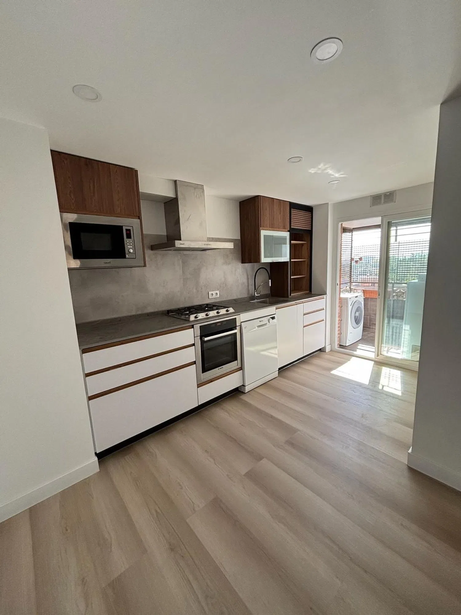 Piso en calle del Moscatelar, 34 - Foto 3