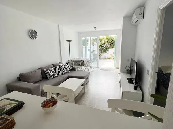 Piso en calle de Ojen, 10 - Foto 1