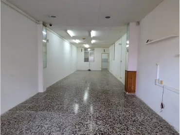 Local comercial en Terrassa - Foto 3