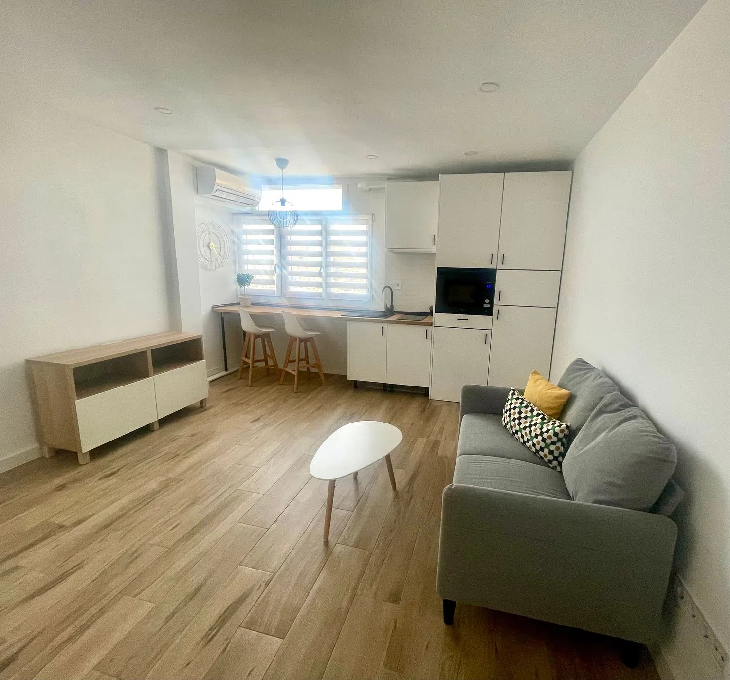 Estudio en calle de Joaquín Lorenzo, 52 - Foto 1