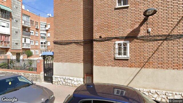 Vista de la calle de Piso en Calle Gallegos, 26
