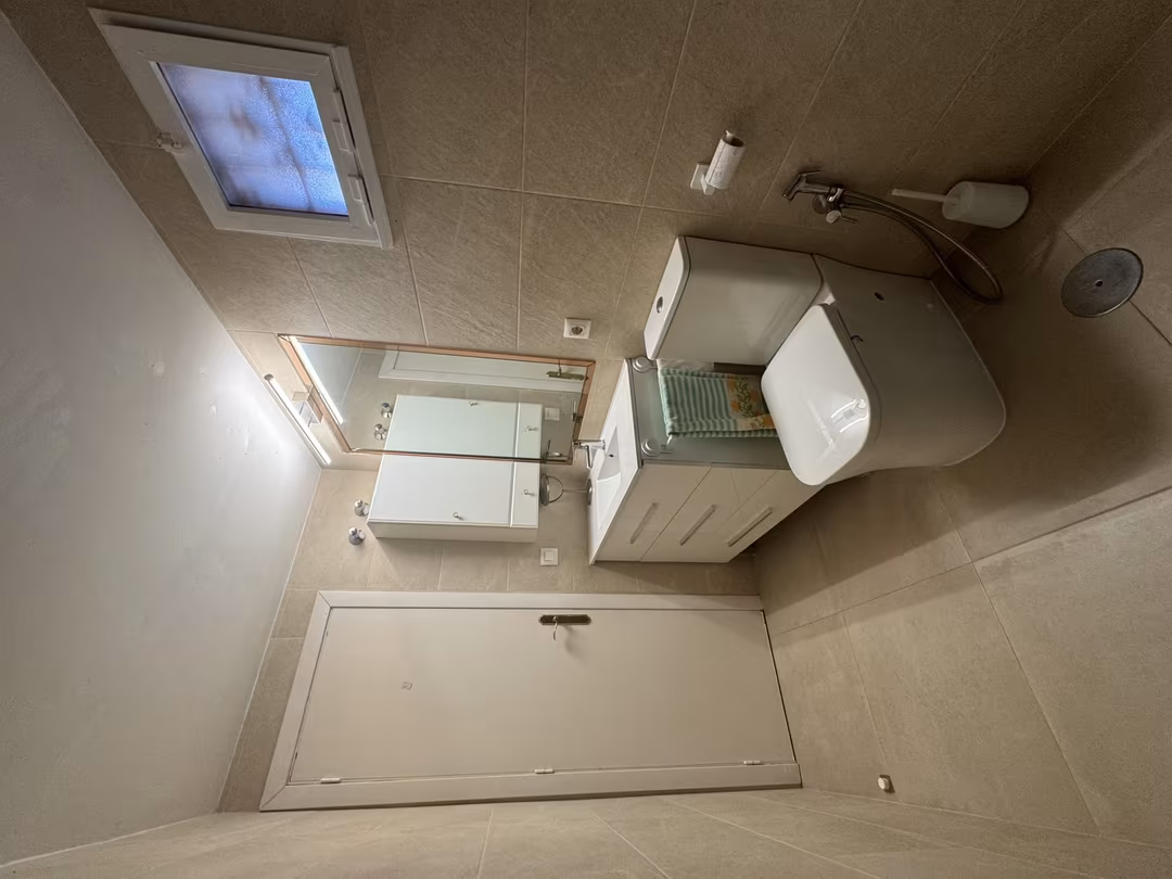 Piso en  Calle de Viena 6 - Foto 16