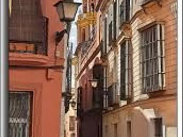 Piso en calle Descalzos, 6 - Foto 1