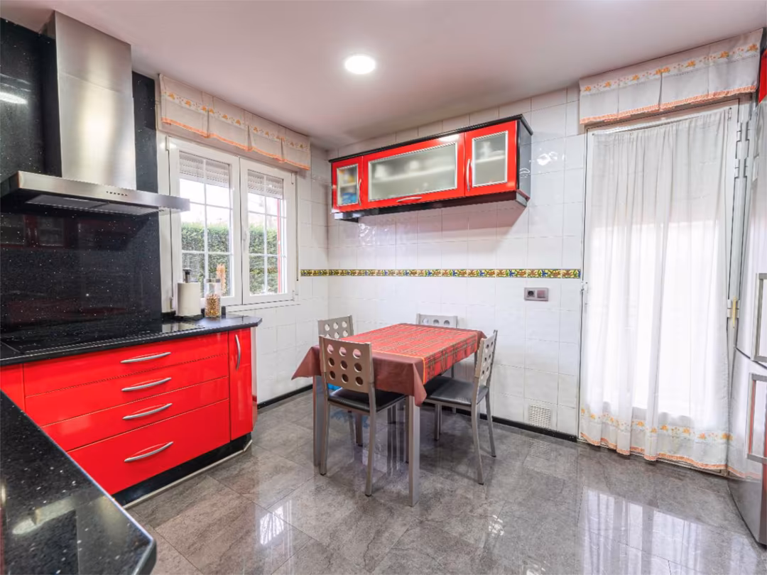 Chalet en  Avenida de las Castañeras 28 - Foto 15