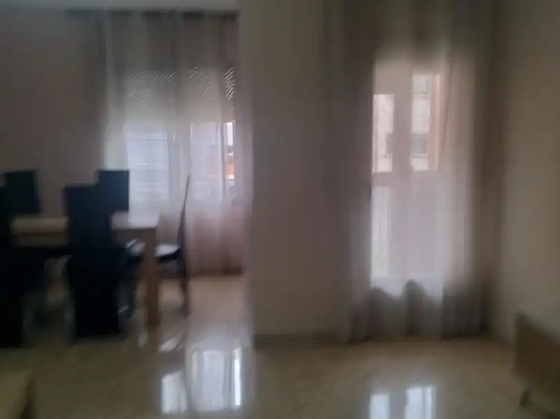 Piso en  Avenida de Sagunto 54 - Foto 4
