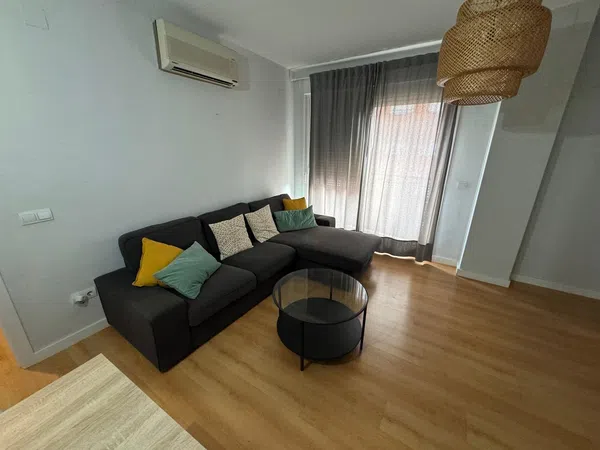 Piso en avenida de las Ciencias, 20