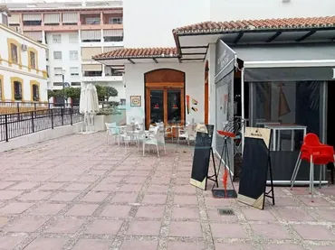 Local comercial en  Plaza de la Iglesia 14 - Foto 1