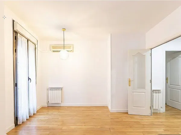 Piso en calle de Manzanares, 18