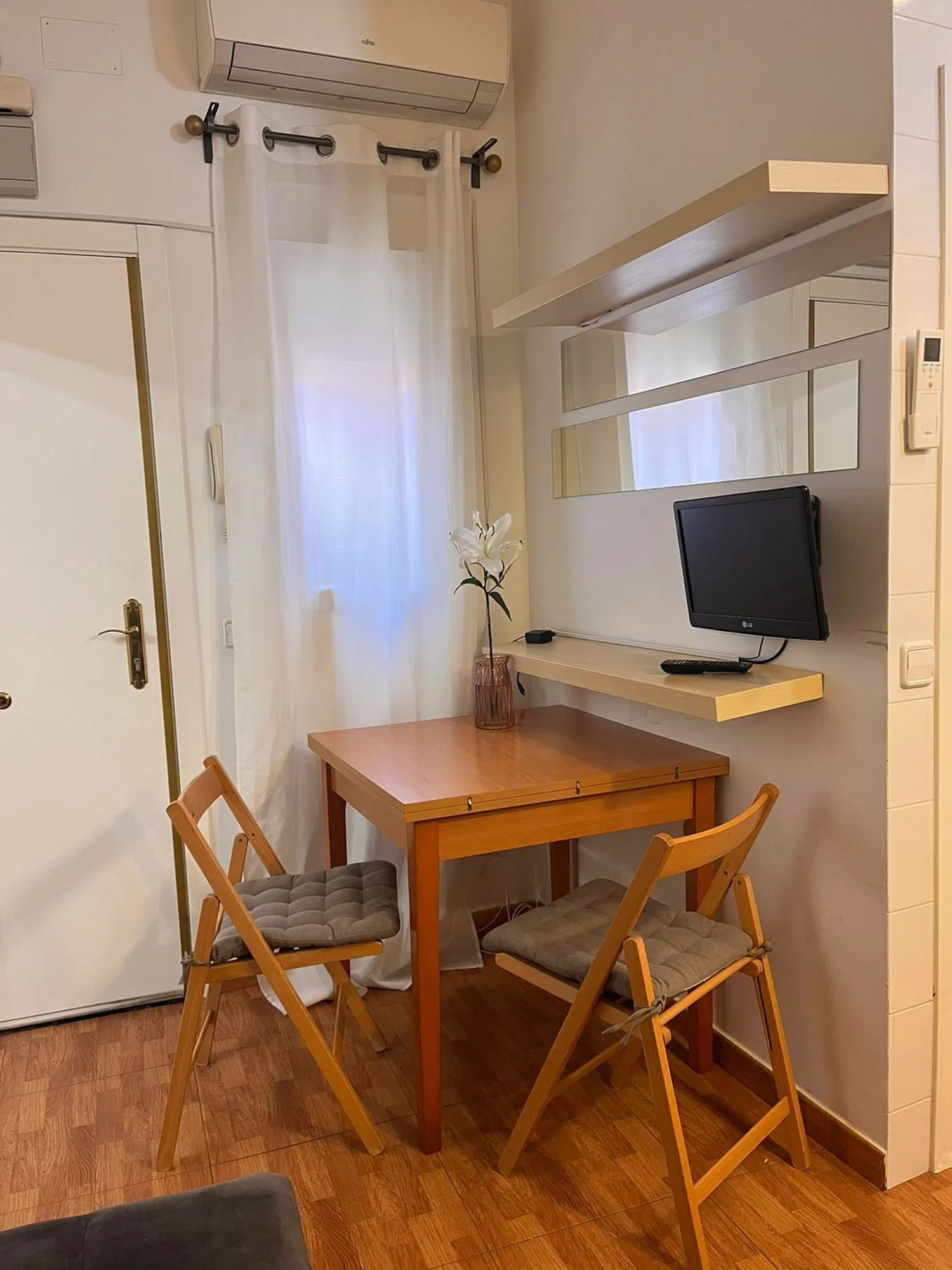 Piso en calle del Acuerdo, 9 - Foto 2