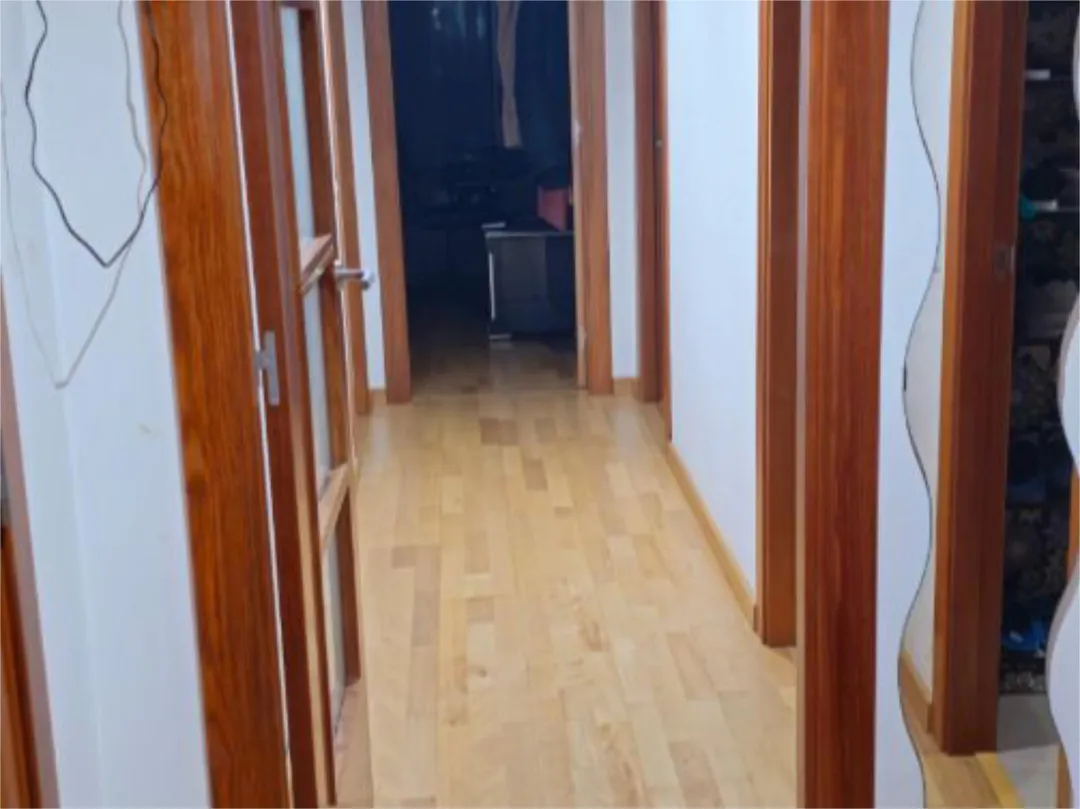 Piso en  Carrer d'Olot 17 - Foto 3