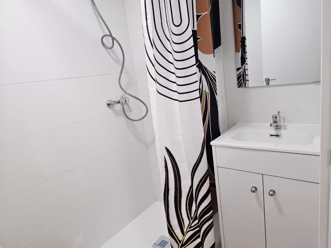 Estudio en  Calle Miguel Caballero 12 - Foto 7