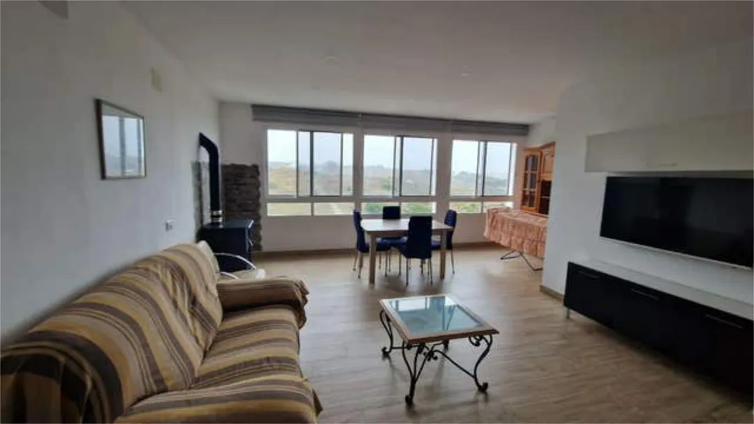 Piso en Alegria de la Huerta - Foto 1