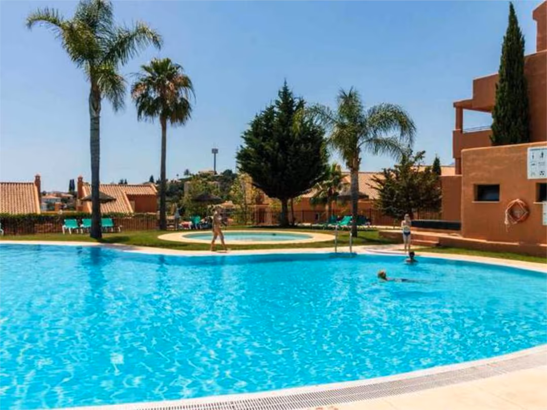 Apartamento en Elviria