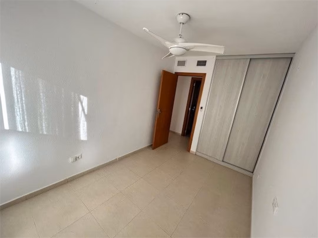 Piso en  Carrer Castell de Castells 14 - Foto 14