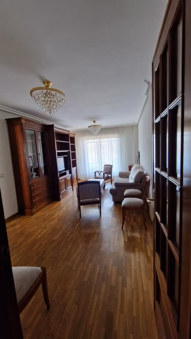 Piso en  Avenida Vicente del Bosque 32