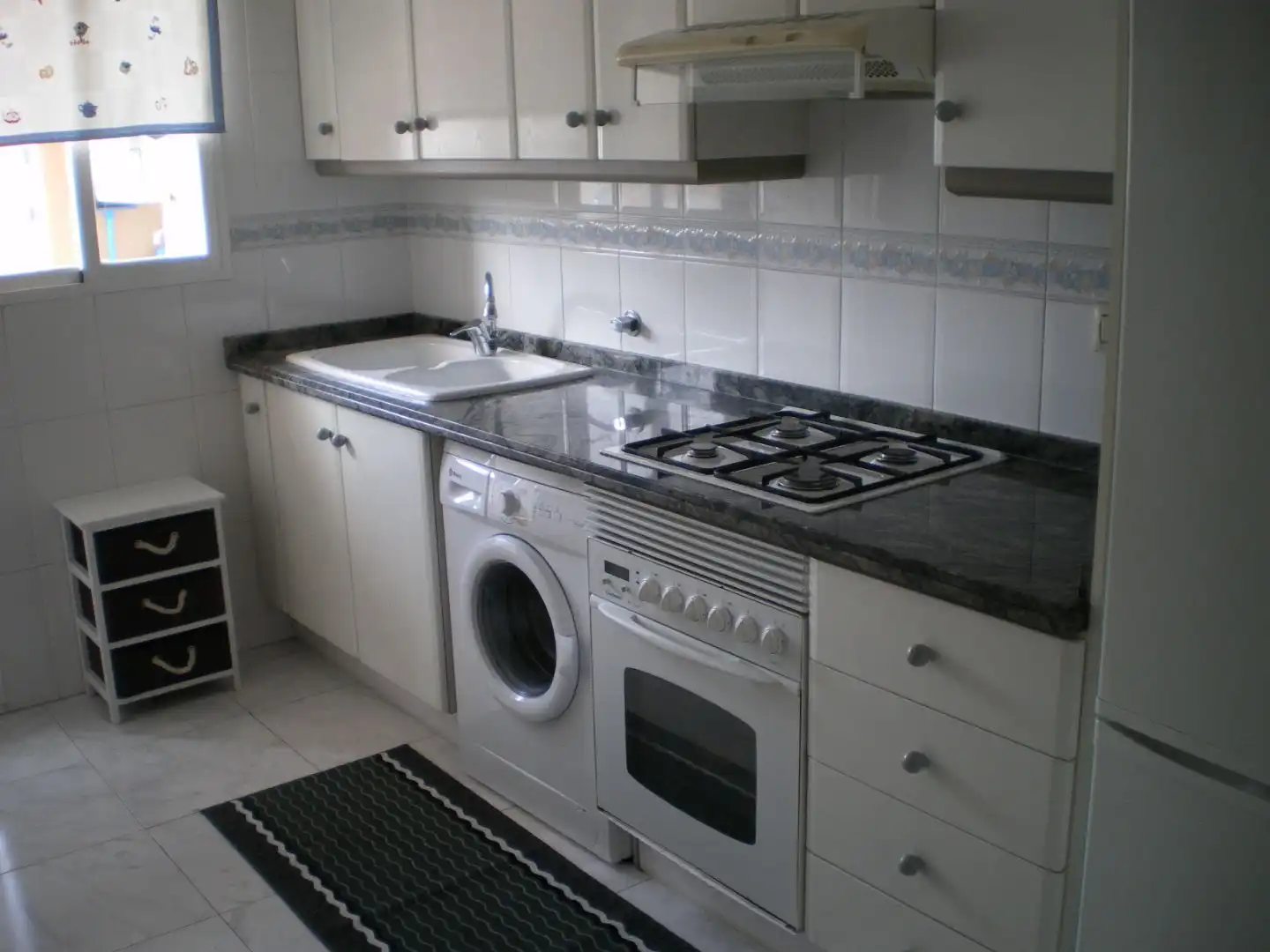 Piso en  Carrer d'Albocàsser 9 - Foto 3