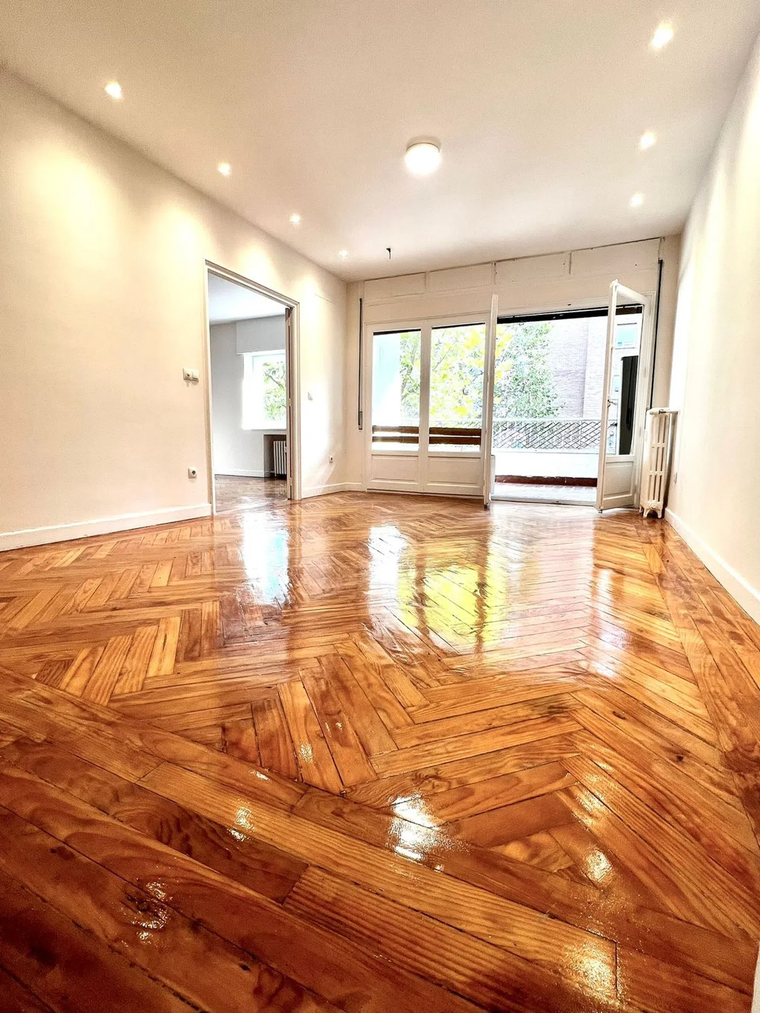 Piso en calle de Clara del Rey, 81 - Foto 1