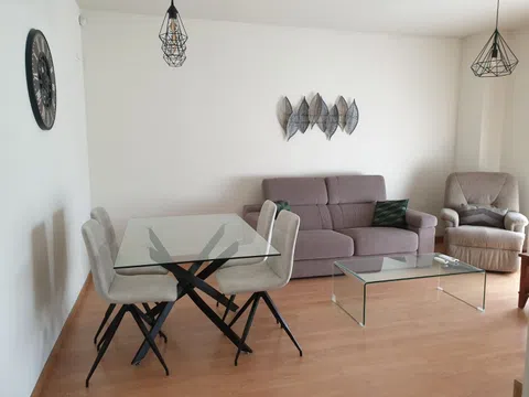Piso en calle Oslo, 51