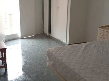 Piso en  Calle Doña María Coronel 26 - Foto 1