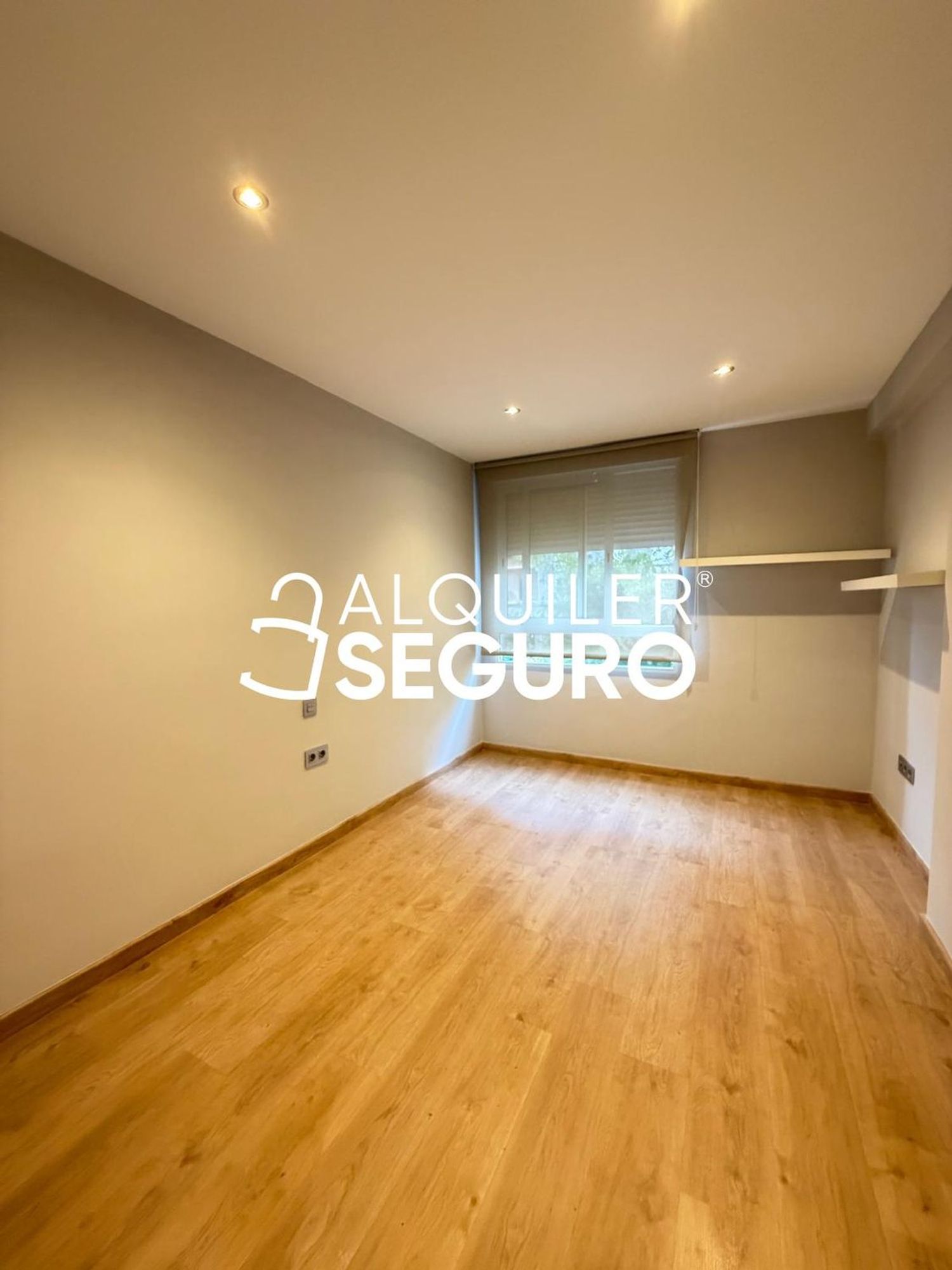 Piso en Calle del Riu Túria, Zona Ensanche-Río Jucar - Foto 6