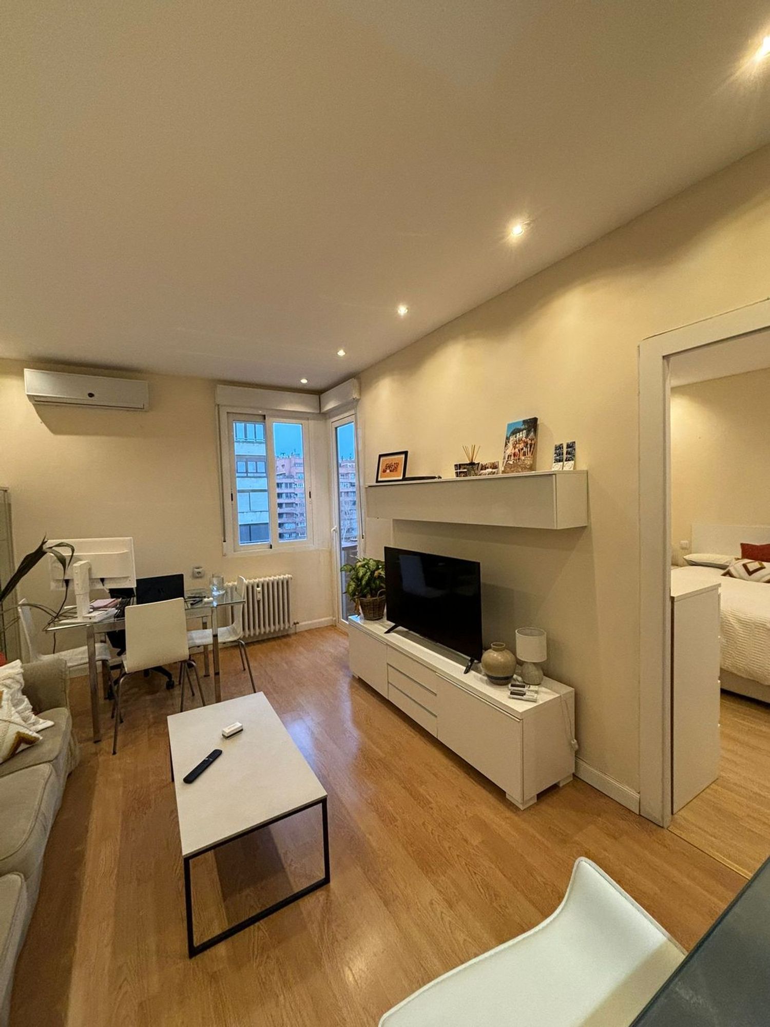 Piso en calle de Orense, 18 - Foto 1