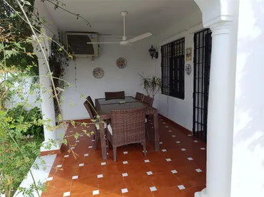 Chalet en  Avenida Descubrimiento 17 - Foto 2