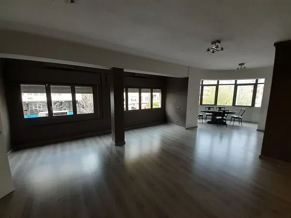 Estudio en via Augusta, 109 bis