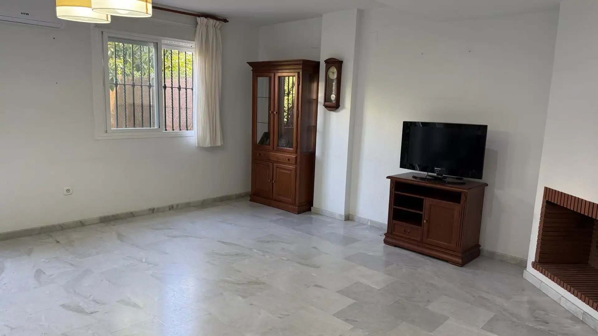 Casa adosada en Dos Hermanas - Foto 4