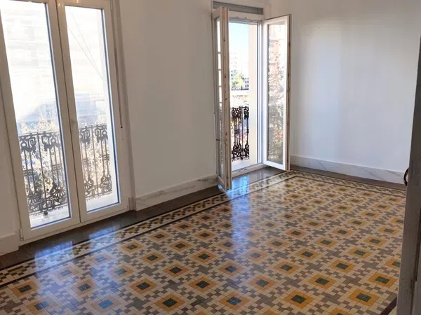 Piso en Gran Via de Ramón y Cajal, 3 - Foto 1