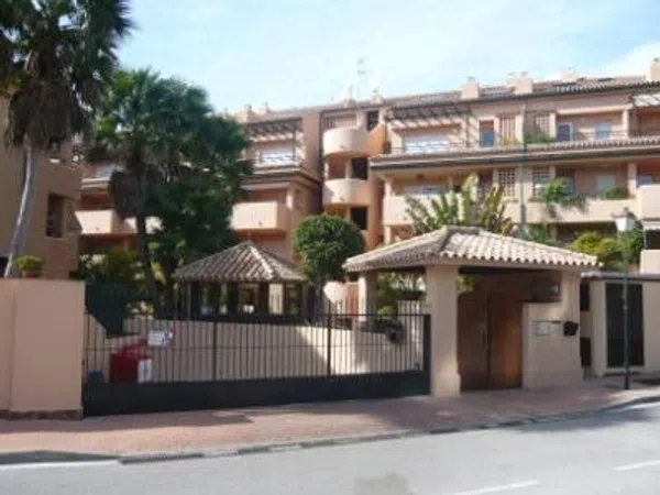 Piso en avenida Jacaranda, 25 - Foto 2