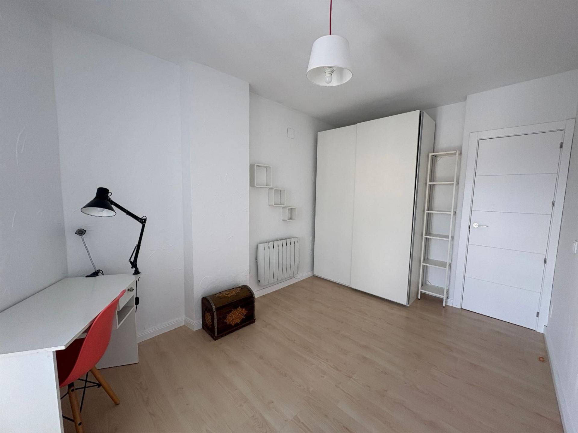 Piso en  Calle Escampleros 1 - Foto 9