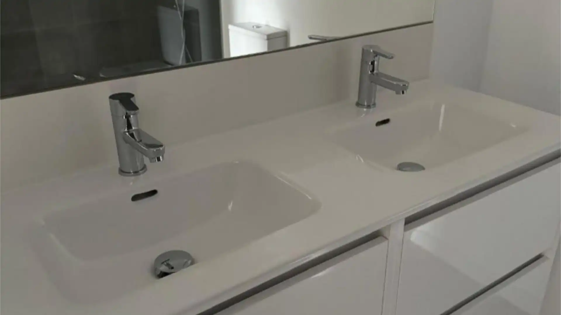 Piso en  Carrer de la Mar Tirrena 9 - Foto 9