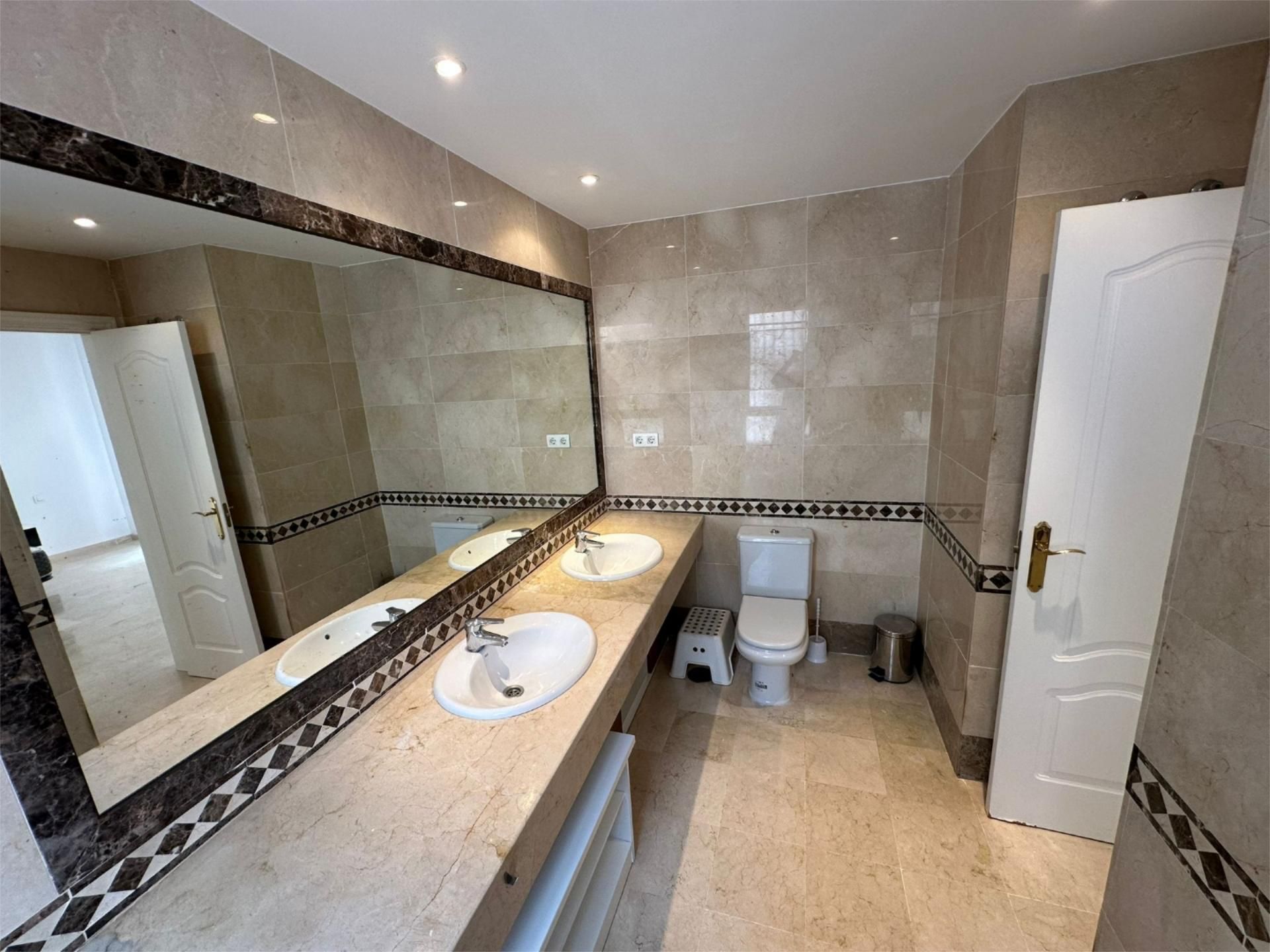 Casa adosada en  Urbanización Aloha Lake 20 - Foto 19