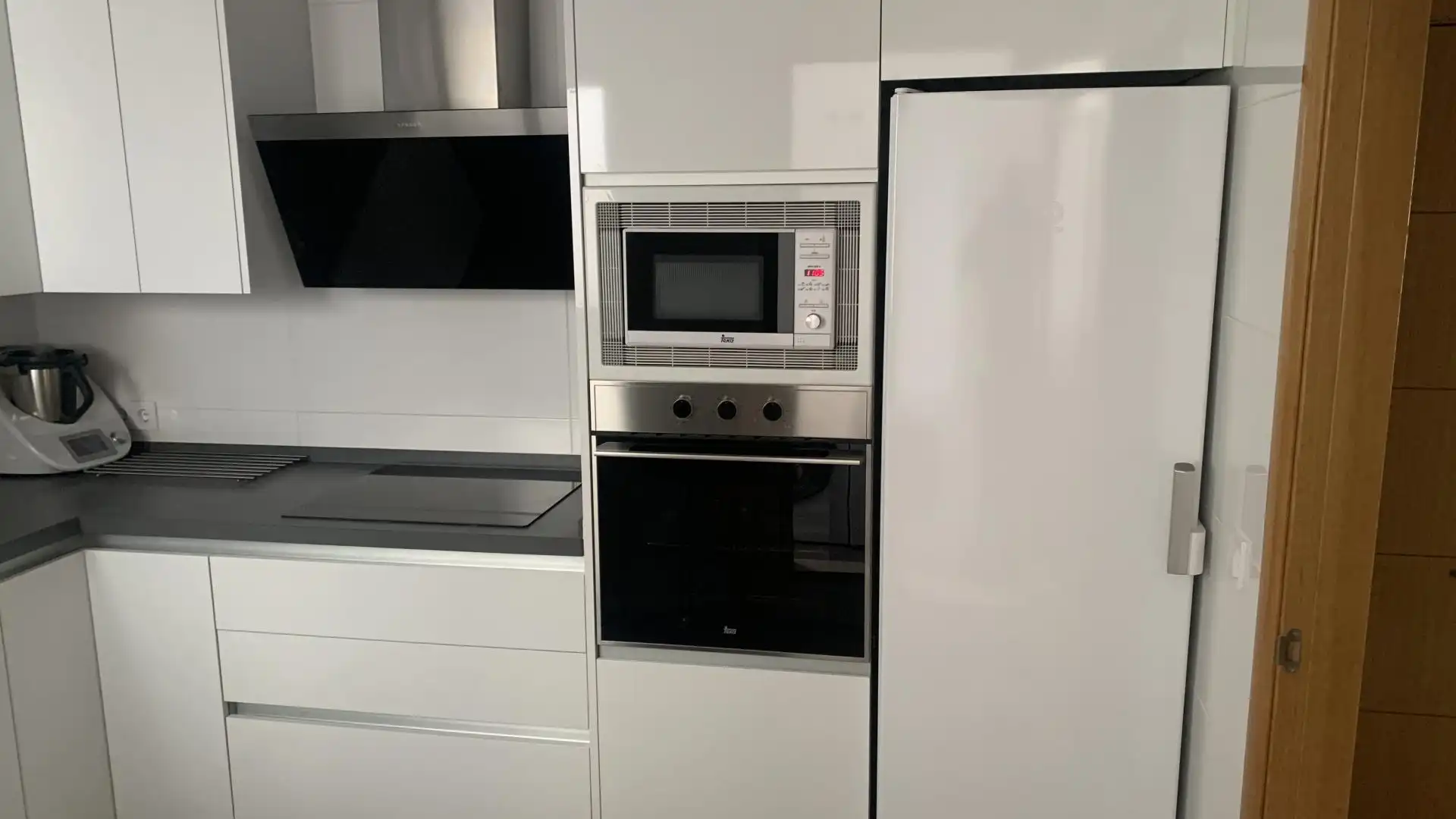 Piso en  Avenida de Manuel Fraga Iribarne 15 - Foto 4