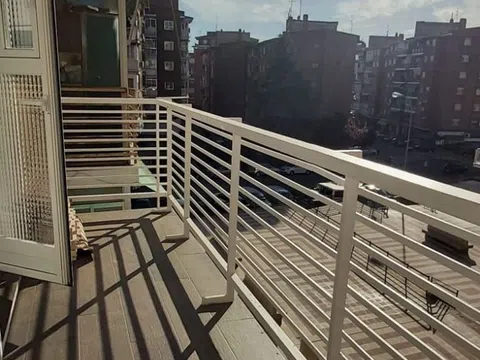 Piso en calle de Martínez Villergas, 16
