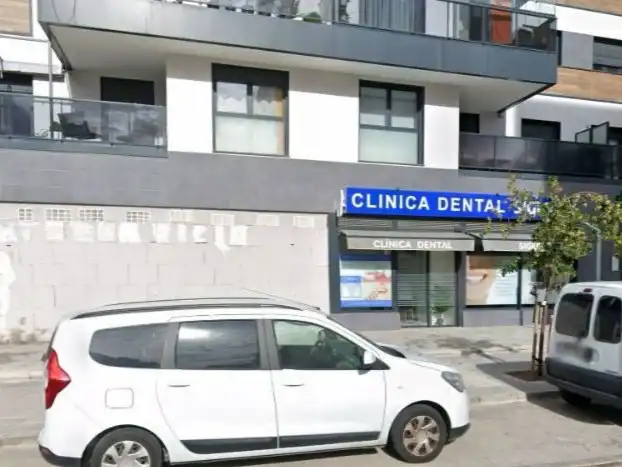 Local comercial en  Calle de Francisco Grande Covián 61 - Foto 3