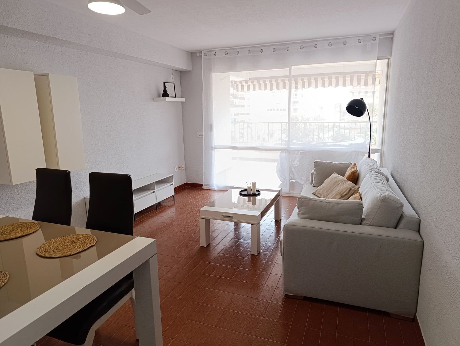 Alquiler de piso en Avenida de la Costa Blanca, 129 - Foto 1
