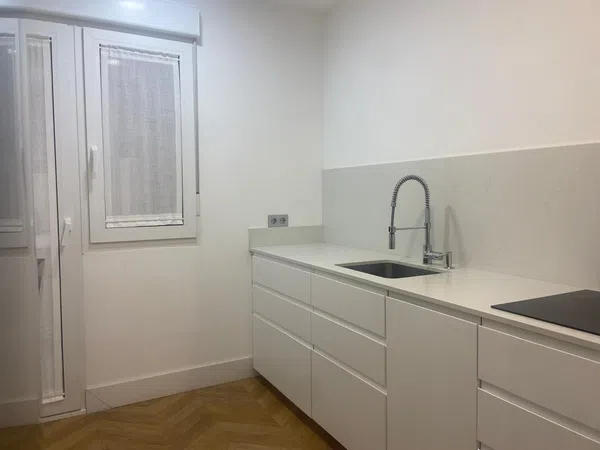 Piso en Calle Ramón y Cajal, 1 - Foto 3