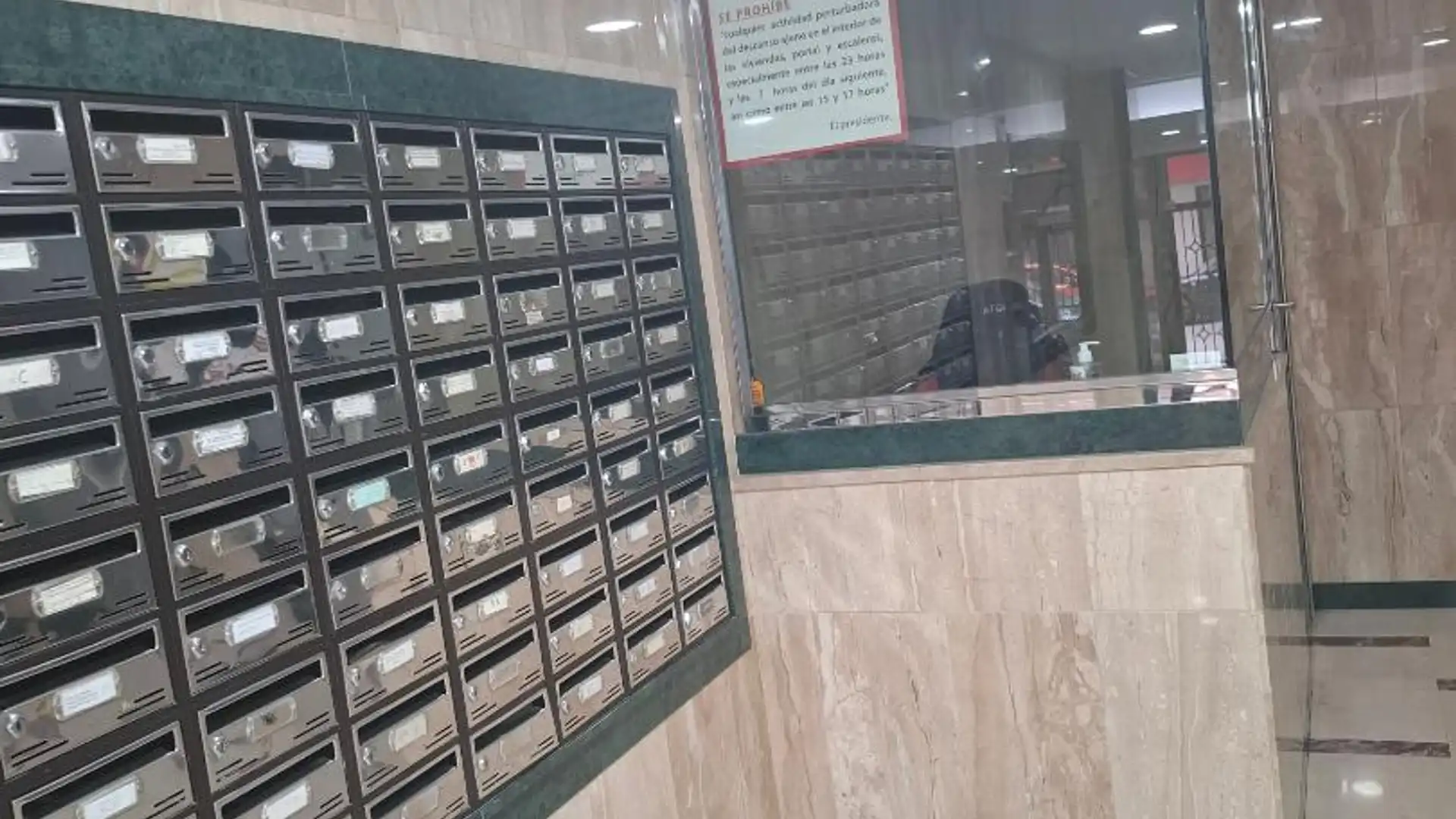 Piso en  Calle Martínez de la Rosa 18 - Foto 2