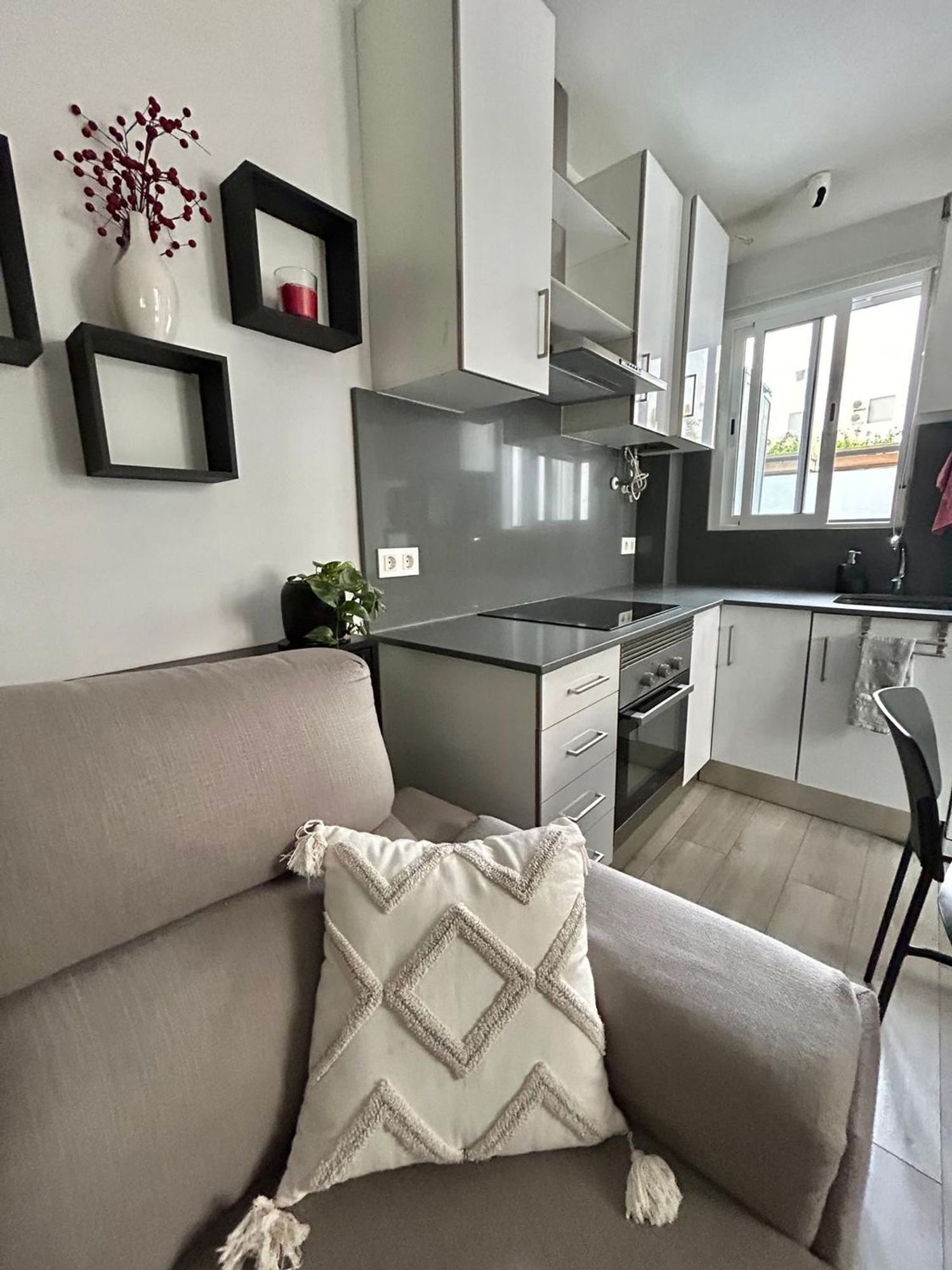 Estudio en calle del Doctor Gil i Morte, 16 - Foto 8