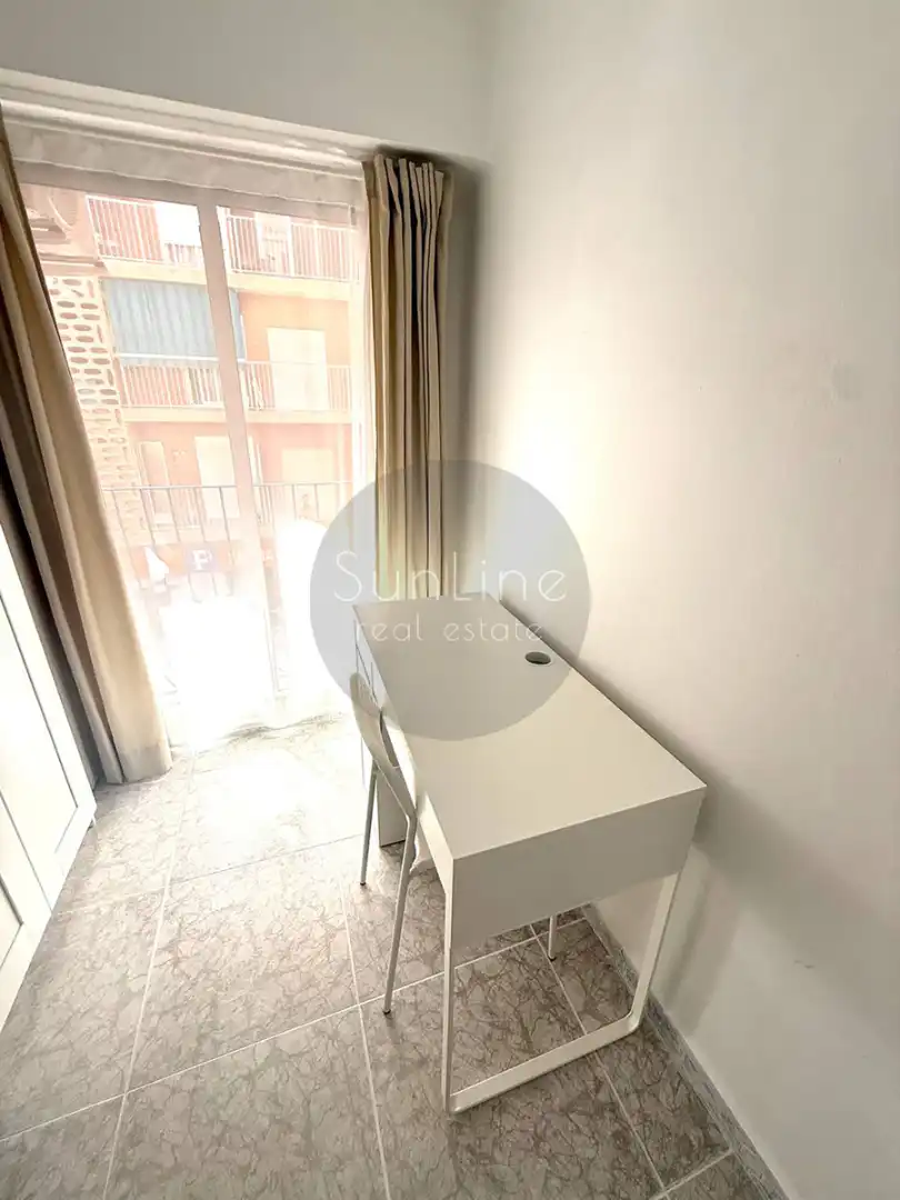 Piso en  Carrer de Reig Genovés - Foto 17