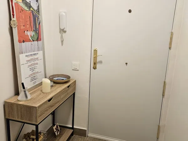 Piso en calle Almadén de la Plata, 25 - Foto 2