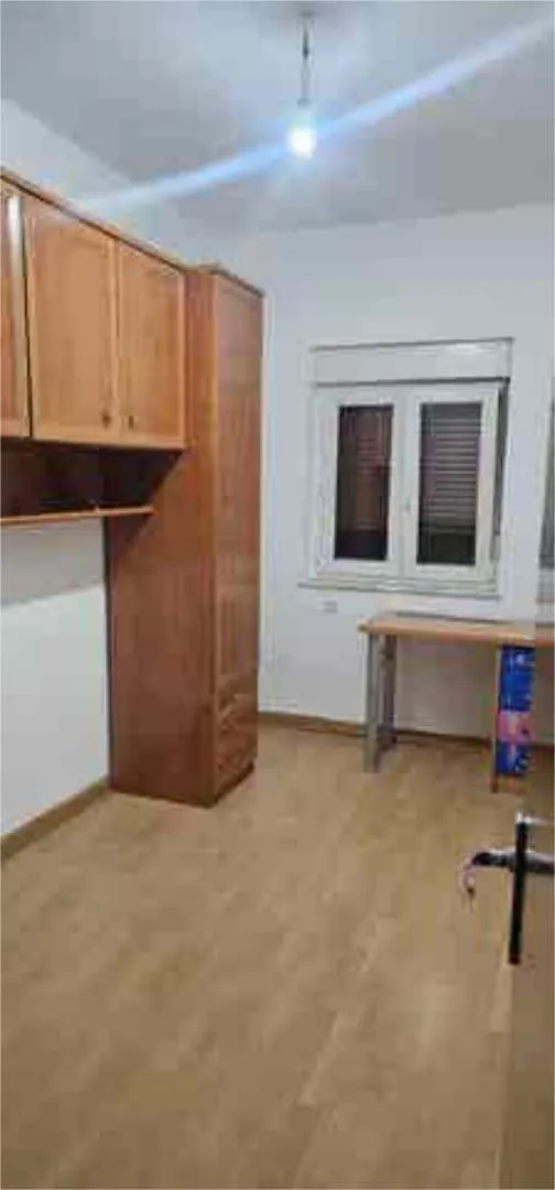 Piso en barrio - Foto 4