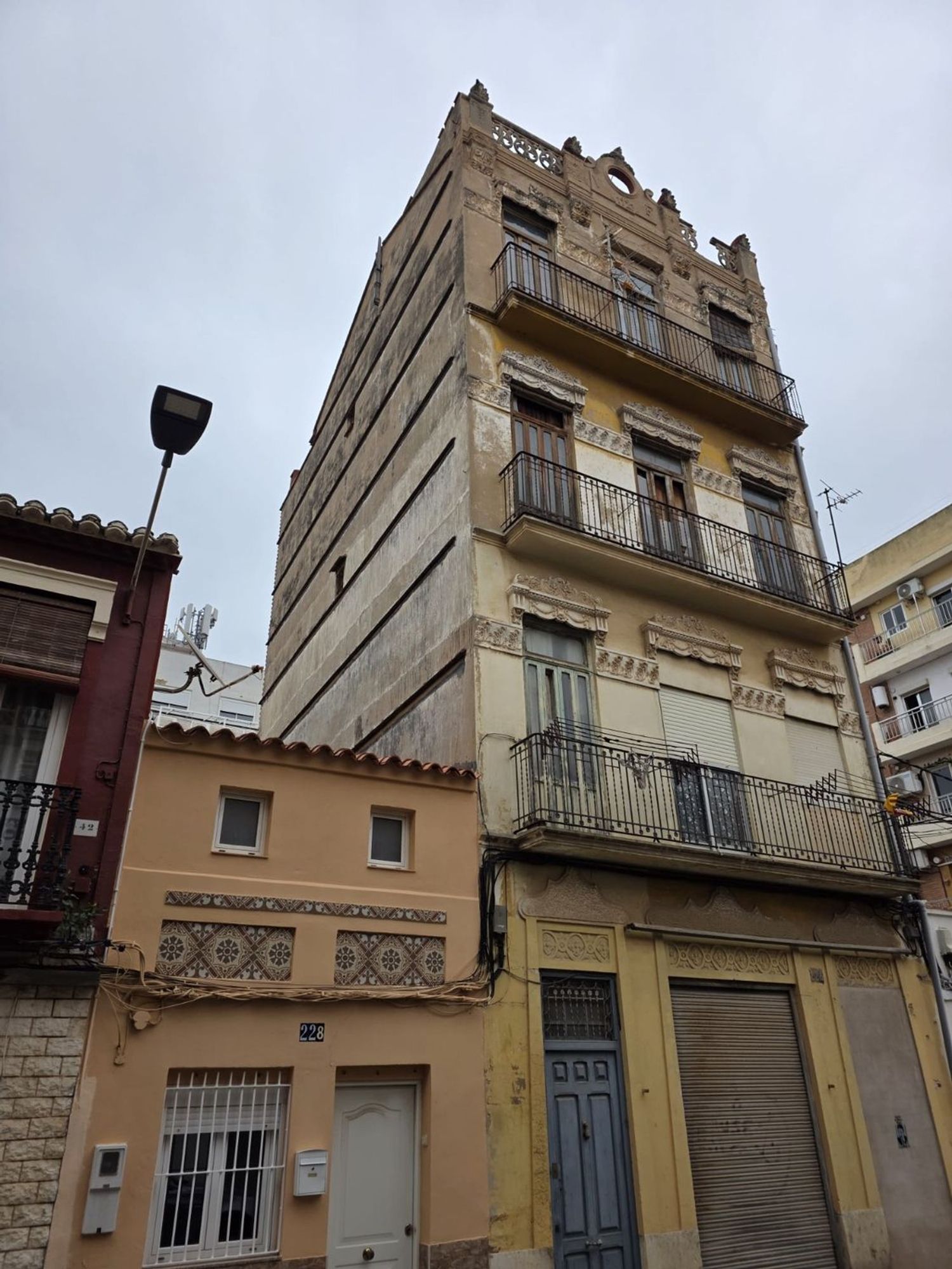 Edificio de uso mixto en El Cabanyal-El Canyamelar - Foto 2