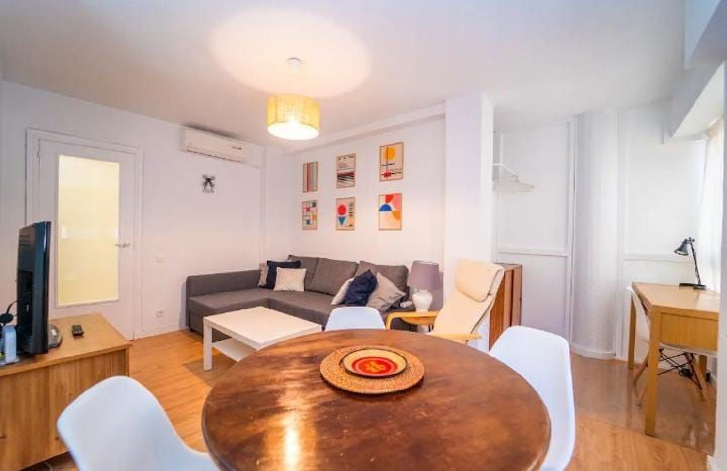 Piso en calle Girona, 16