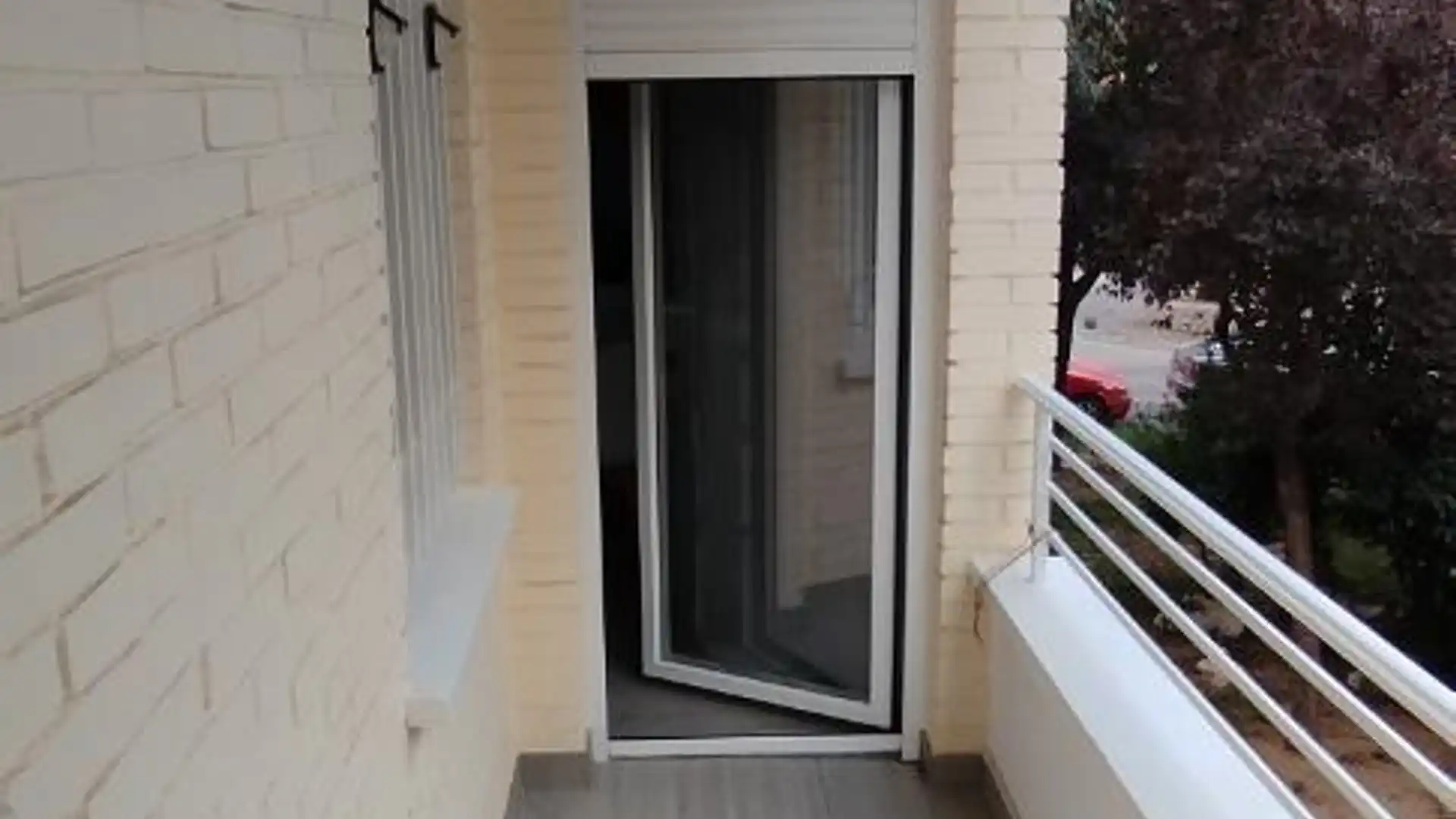 Piso en  Calle Reina Victoria 21 - Foto 17