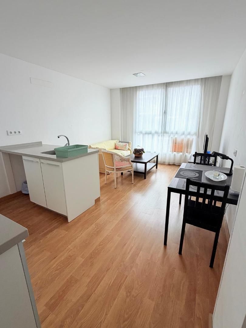 Piso en  Calle León Tolstoi 10 - Foto 3